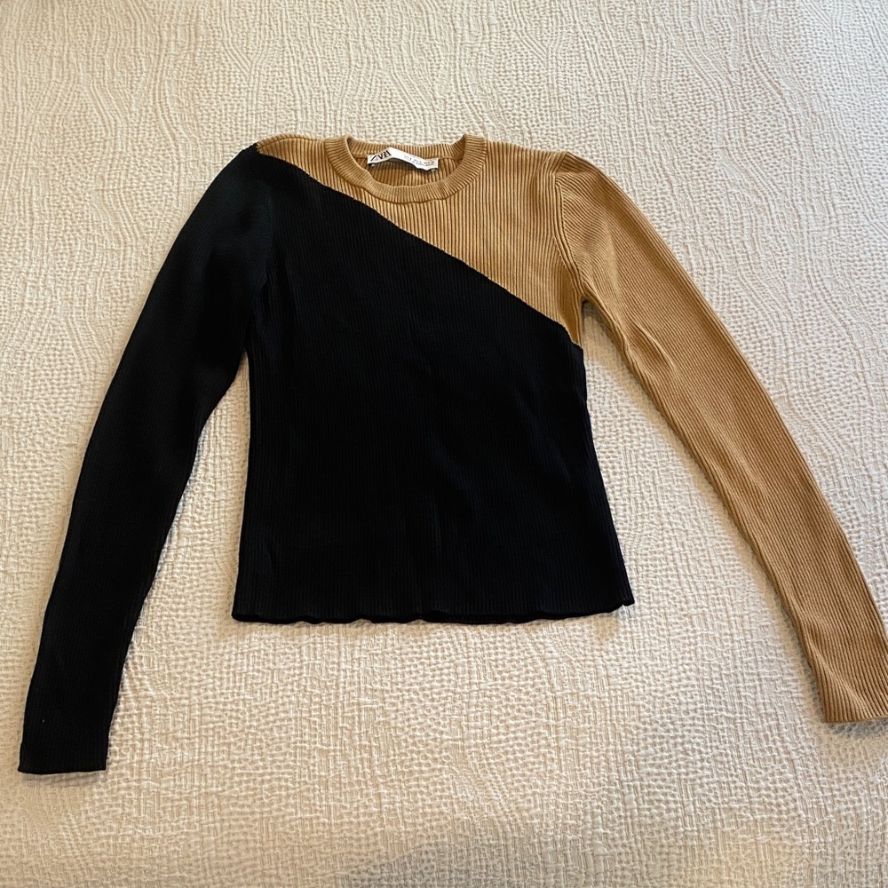 Zara Black and Tan Long Sleeve Ribbed Crop Top